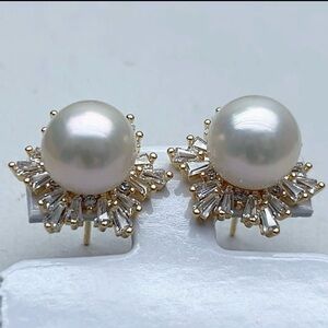 Genuine Freshwater Pearl & Crystal Halo Stud Earrings – Elegant Statement